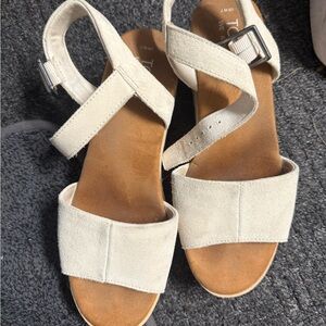 Toms Women's Tan Sandals